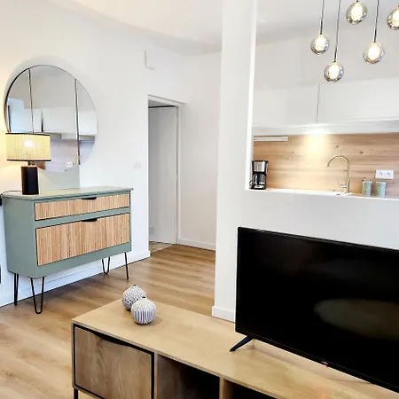 Appartement Le 56, Calme, Entre Et - Sejouraixlesbains